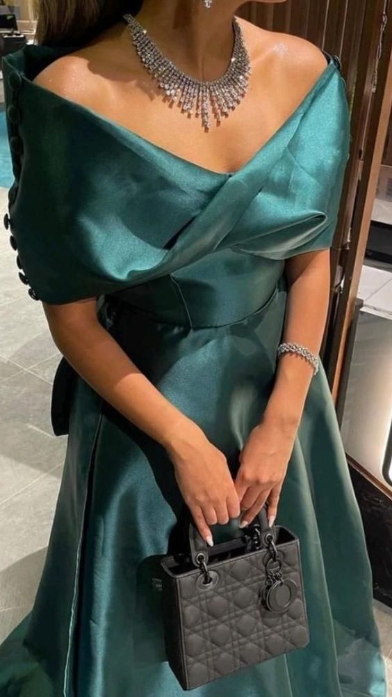 Charming Off The Shoulder Satin Evening Dress - VelvetHem