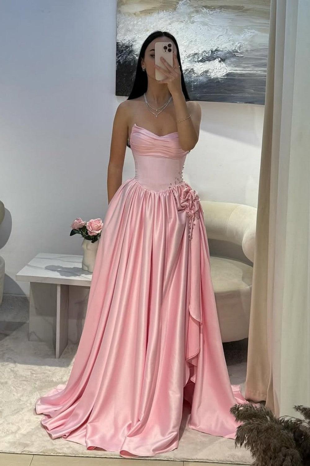 Suzhoufashion Pale Pink Satin Strapless Homecoming Dress With Rhinestone 3D Flower And High Slit Formal Evening Gown