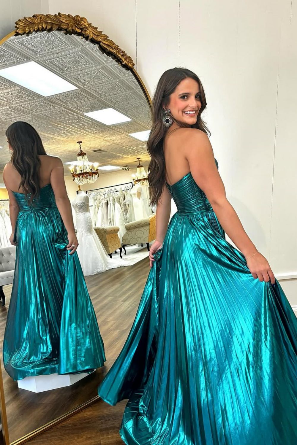 Peacock Green Sweetheart A-Line Long Pleated Metallic Prom Dress With Slit - View 2 | VelvetHem