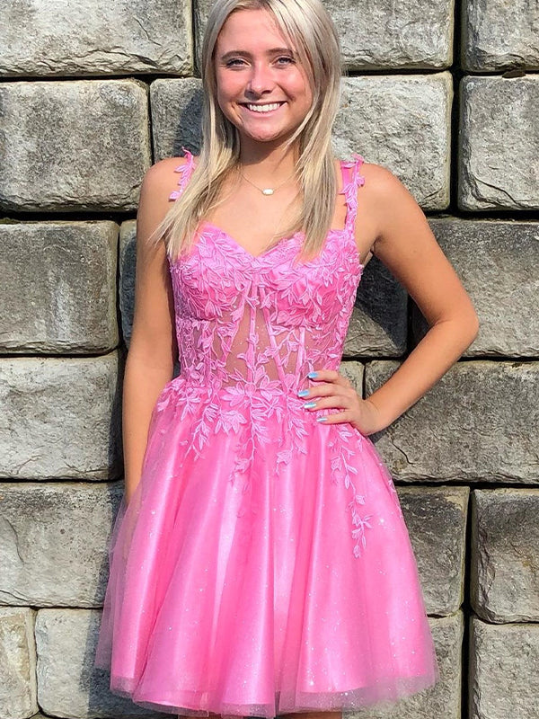 Flower Straps A-line Appliques Tulle Short Homecoming Dress - VelvetHem