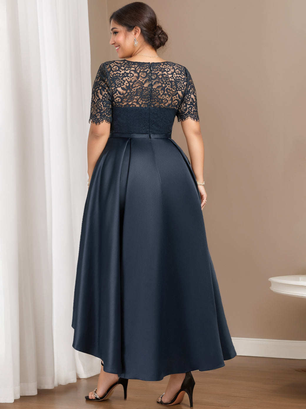 Plus Size Asymmetrical A Line Dress with Round Neck and Short Sleeves Appliques for Mother of the Bride