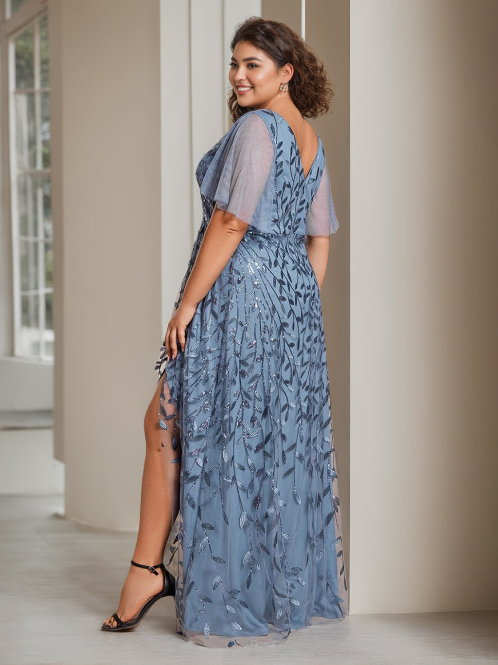 Plus Size Asymmetrical A Line V Neck Short Sleeve Mother of the Bride Dress with Sequins