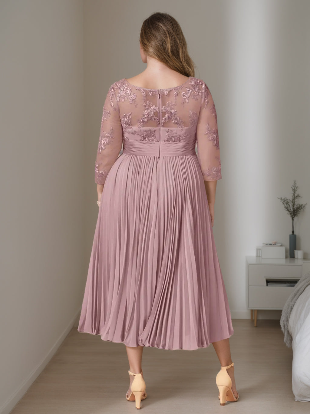 Plus Size Mother of the Bride A Line Dress with Scoop Neck 3/4 Sleeves and Ruffles