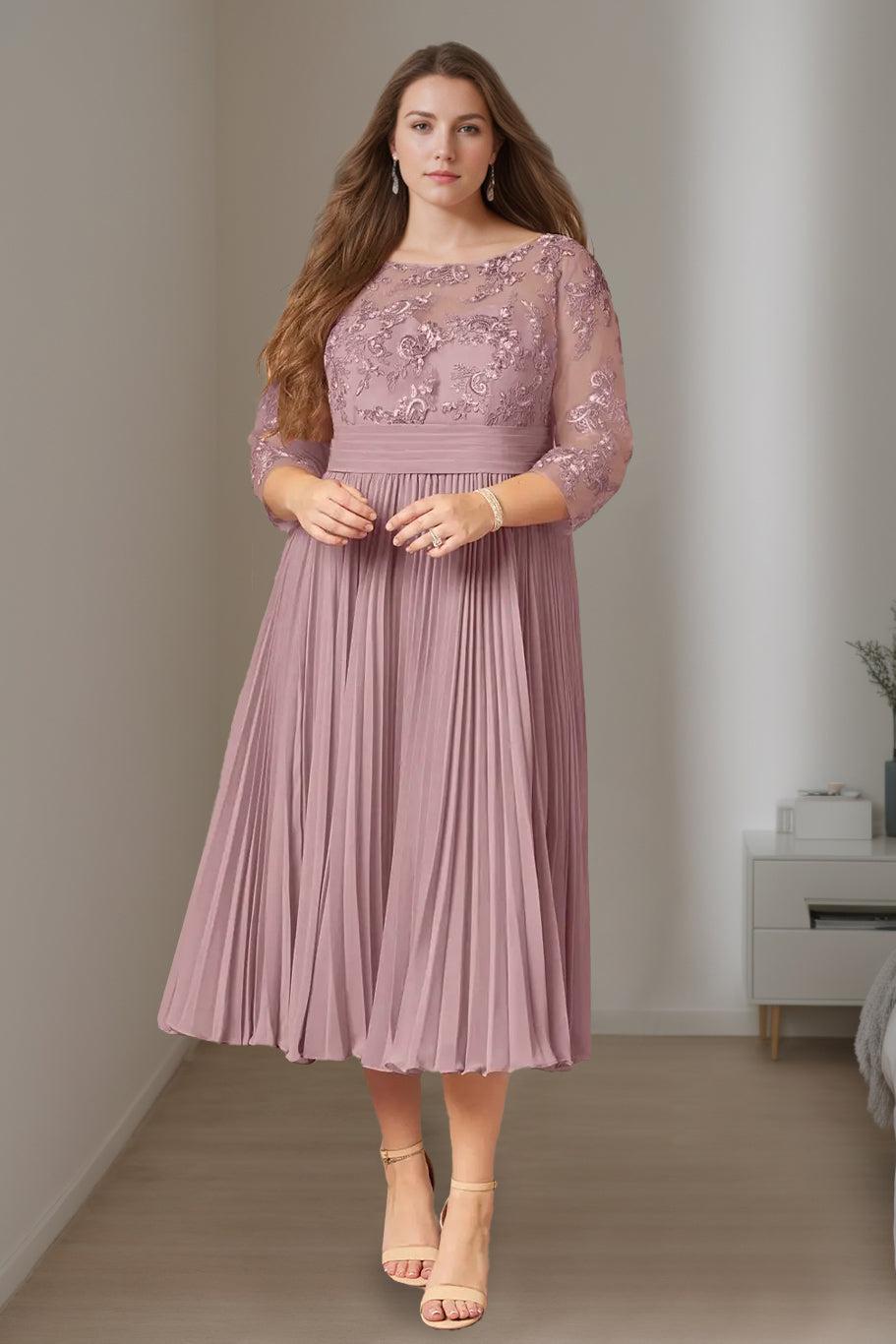 Plus Size Mother of the Bride A Line Dress with Scoop Neck 3/4 Sleeves and Ruffles