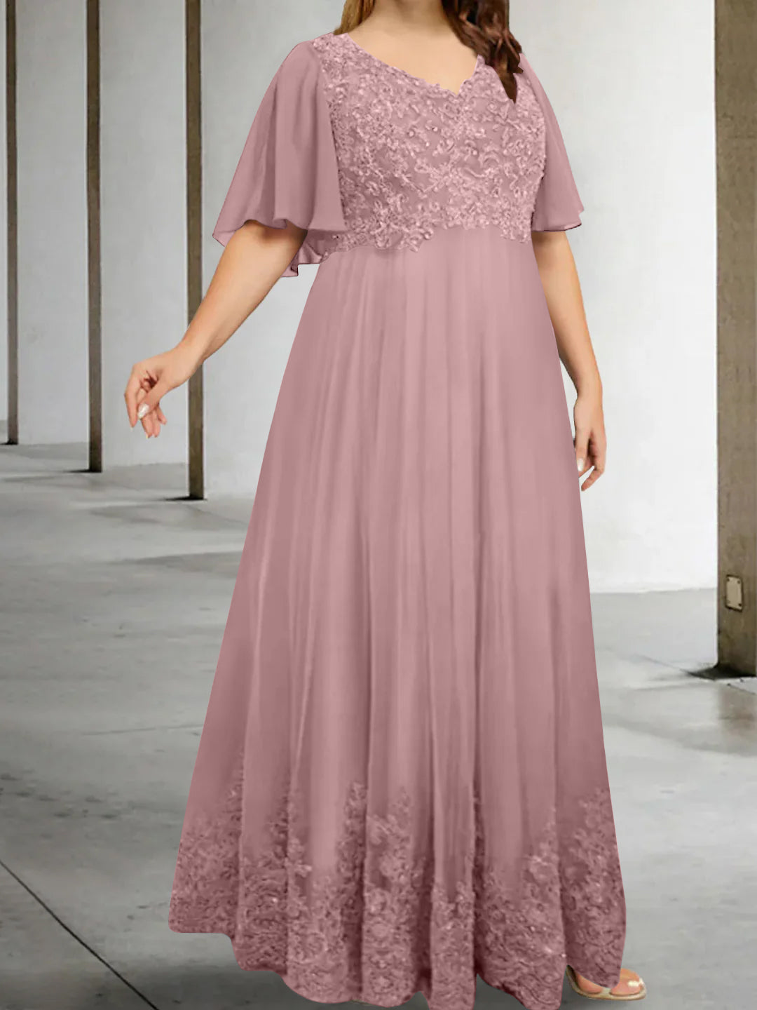 Plus Size V Neck A Line Long Mother of the Bride Dress with Appliques and Half Sleeves