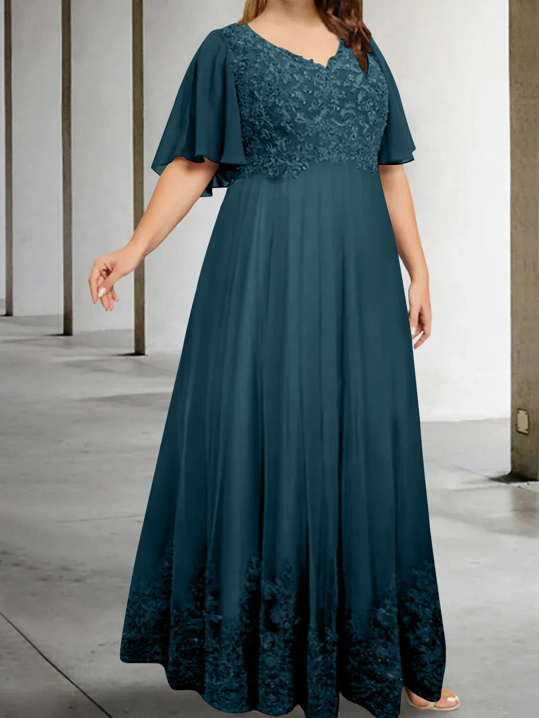Plus Size V Neck A Line Long Mother of the Bride Dress with Appliques and Half Sleeves