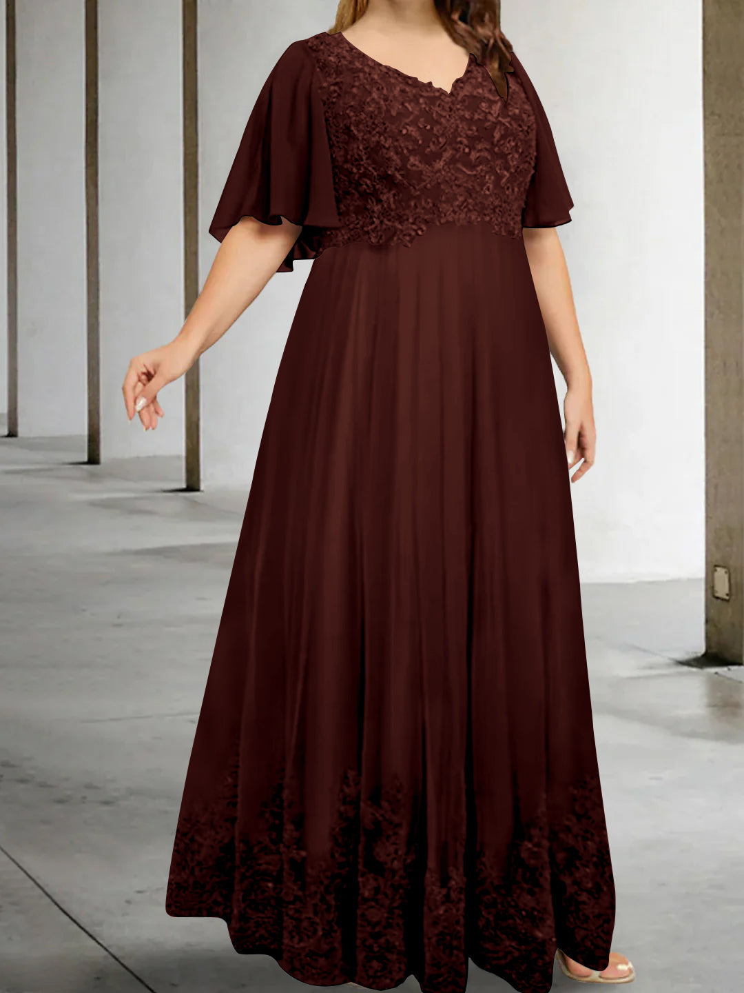 Plus Size V Neck A Line Long Mother of the Bride Dress with Appliques and Half Sleeves
