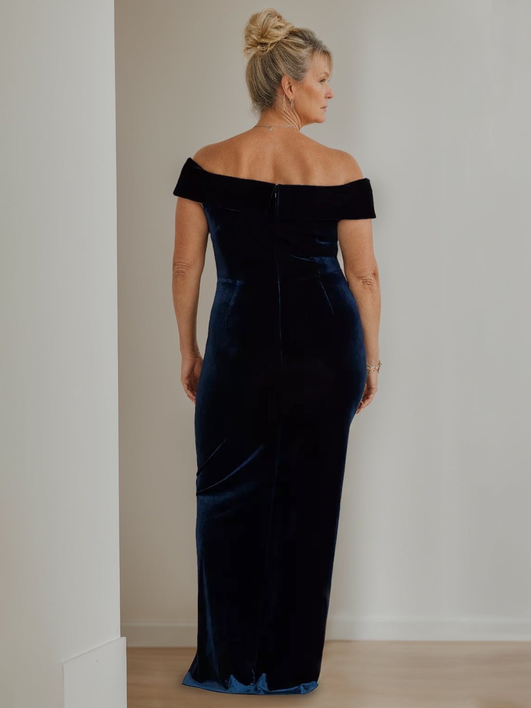 Plus Size Velvet Mother of the Bride A Line Dress with V Neck and Side Split