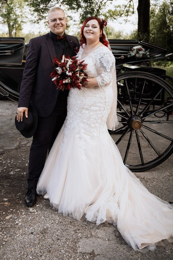 Plus Size Wedding Dress 3/4 Sleeve Tulle Mermaid Bridal Gown with Lace Appliques