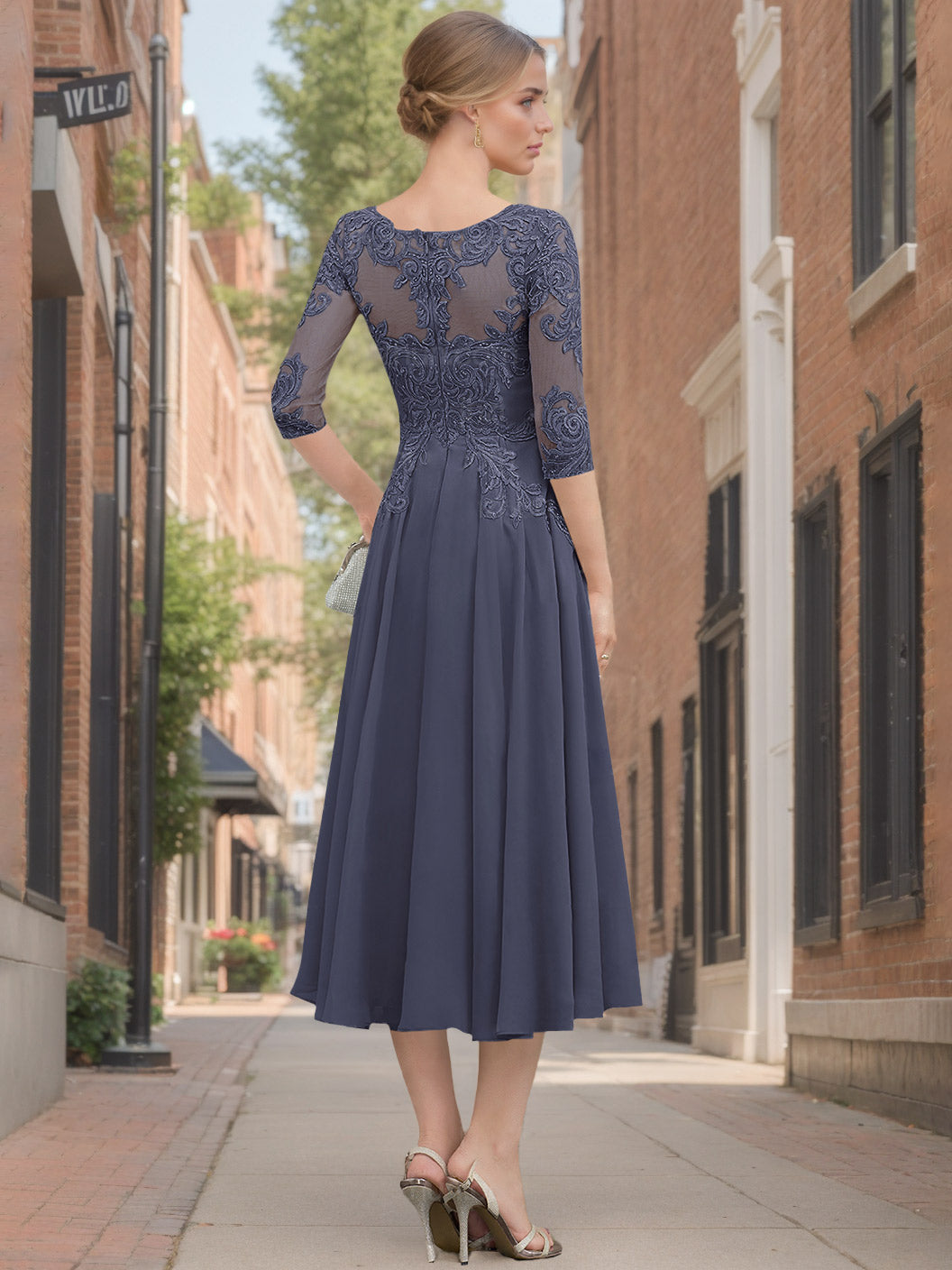 A Line Scoop Neck Tea Length Mother of the Bride Dress with Lace and Appliques
