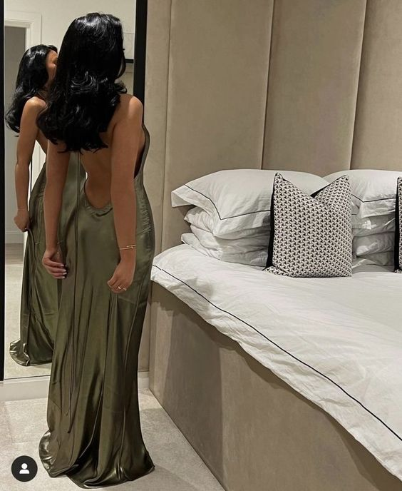 Sexy Olive Green Backless Mermaid Evening Dress Y7073 - VelvetHem