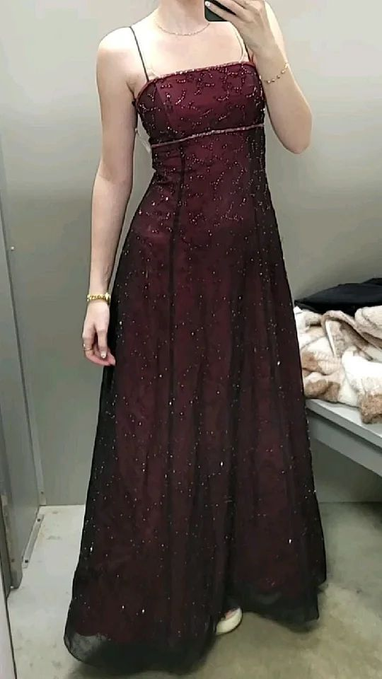 Vintage Spaghetti Straps Burgundy Tulle Beaded A Line Long Party Dress Birthday Evening Dress