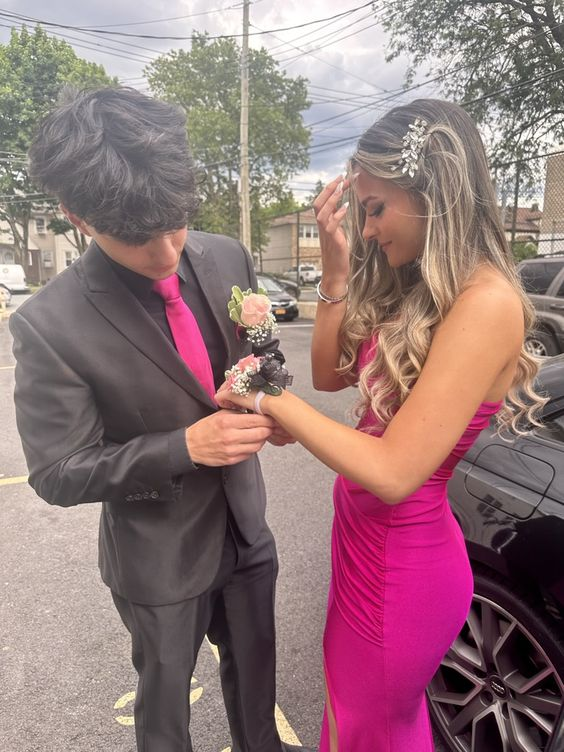 Elegant Sexy Sheath Prom Dress With Slit,Formal Gown - View 2 | VelvetHem