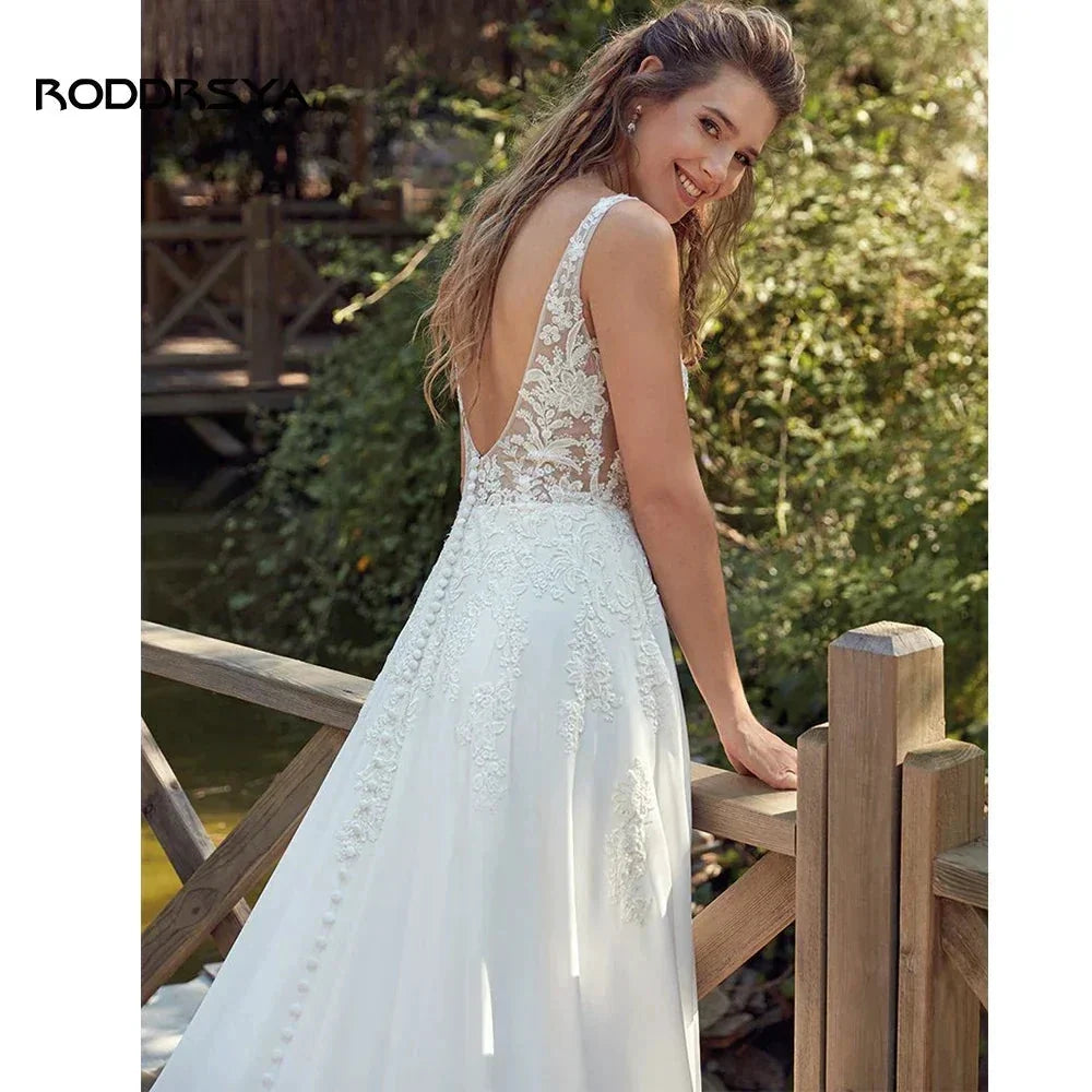 RODDRSYA Boho Wedding Dresses For Women V-Neck Appliques Backless Bridal Gown With Button Vestidos De Novia Custom Made (ZD13310)