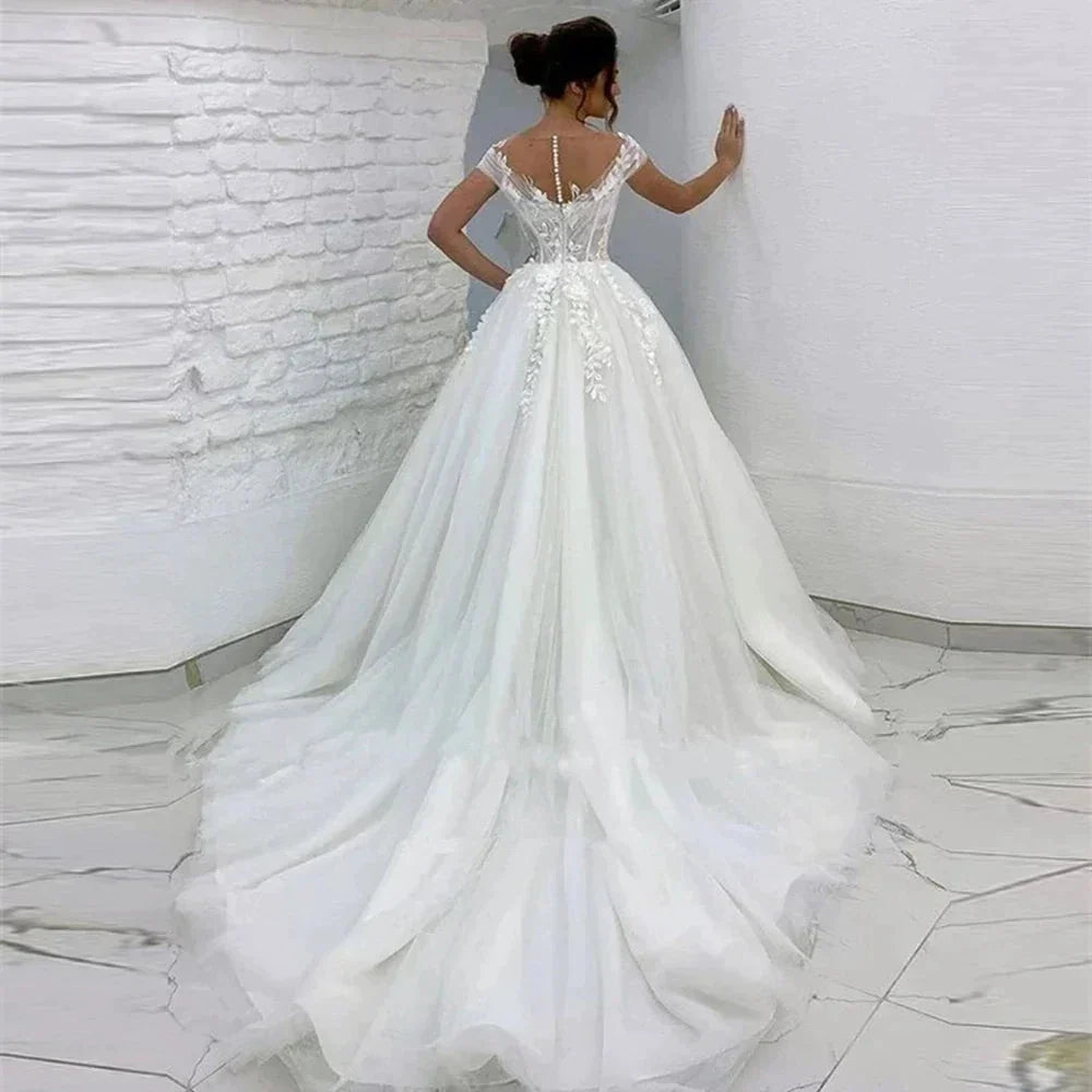 Ramanda Elegant V-Neck Sleeveless Wedding Dress For Bride 2023 A-Line Floral Lace Appliques Buttons Back Vestido De Novia (ZD13370)
