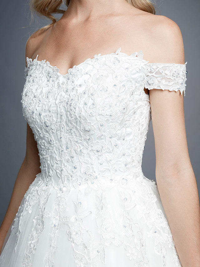 Romantic Ball Gown Wedding Dress Off Shoulder Lace Tulle Short Sleeve Sparkle & Shine Bridal Gowns with Court Train