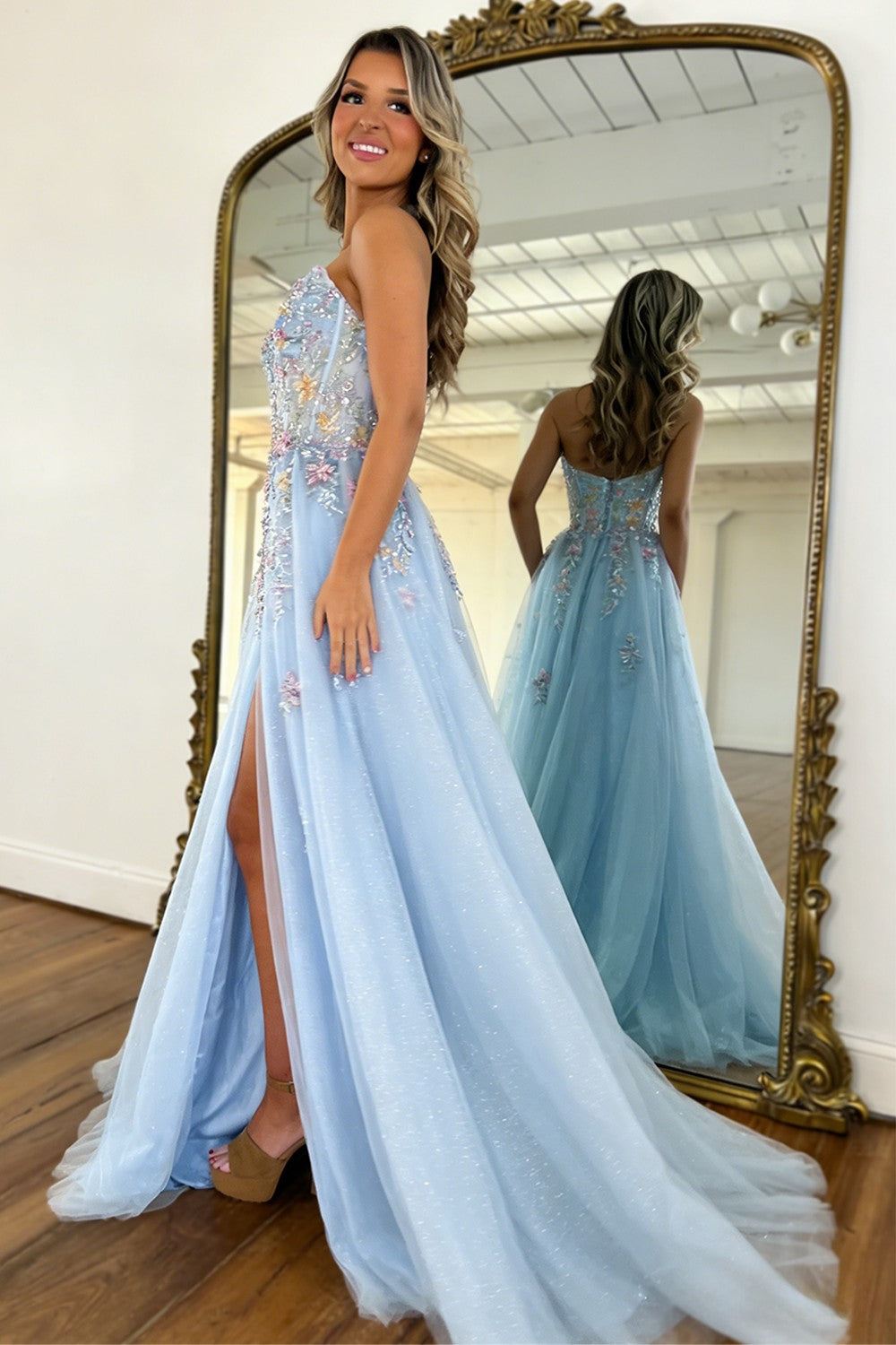 Romantic A Line Sweetheart Light Blue Tulle Prom Dress with Flowing Train