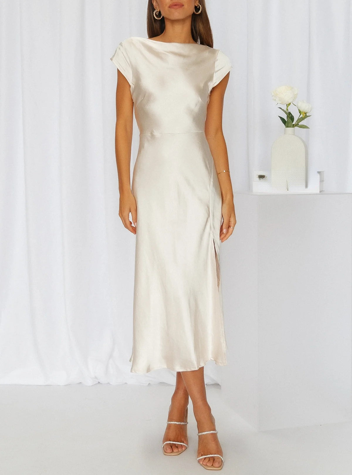 Amalia Boutique Dress Chic Silhouette Collection