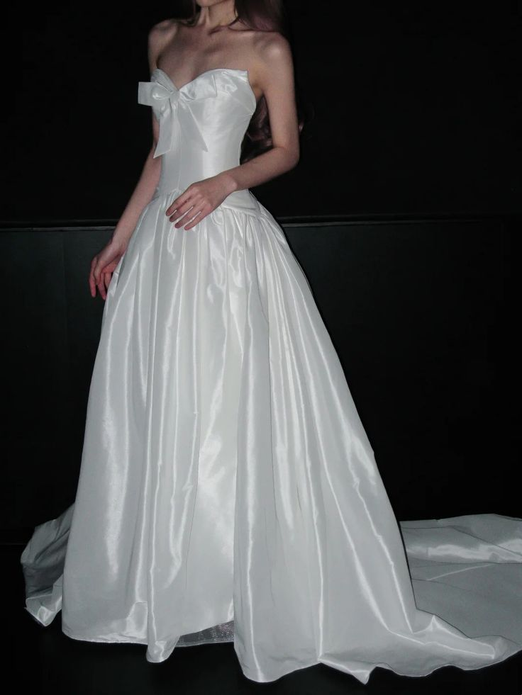 Pretty White Bow Strapless Satin Long Wedding Dress Formal Bridal Dress - View 2 | VelvetHem