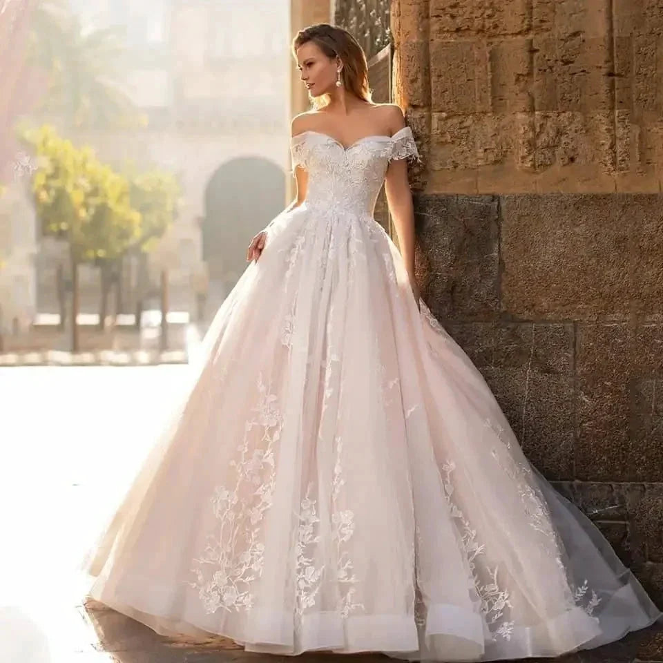 Lace Appliques Princess Wedding Dress Vestido De Noiva V-Neck Vestidos De Novia (ZD14046)
