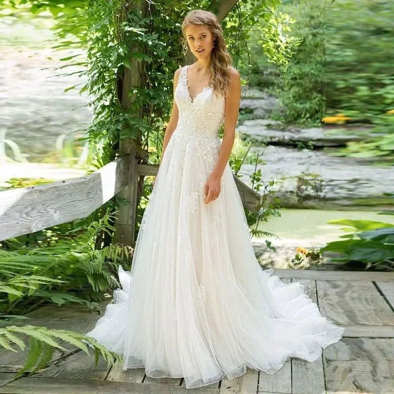 Sexy Backless Vestidos De Novia Appliques Vestido De Noiva V-Neck Wedding Dresses Lace Robe De Mariée by payinti
