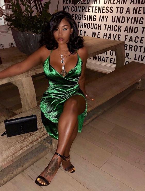 A-line V Neck Green Short Homecoming Dress S22749 - VelvetHem