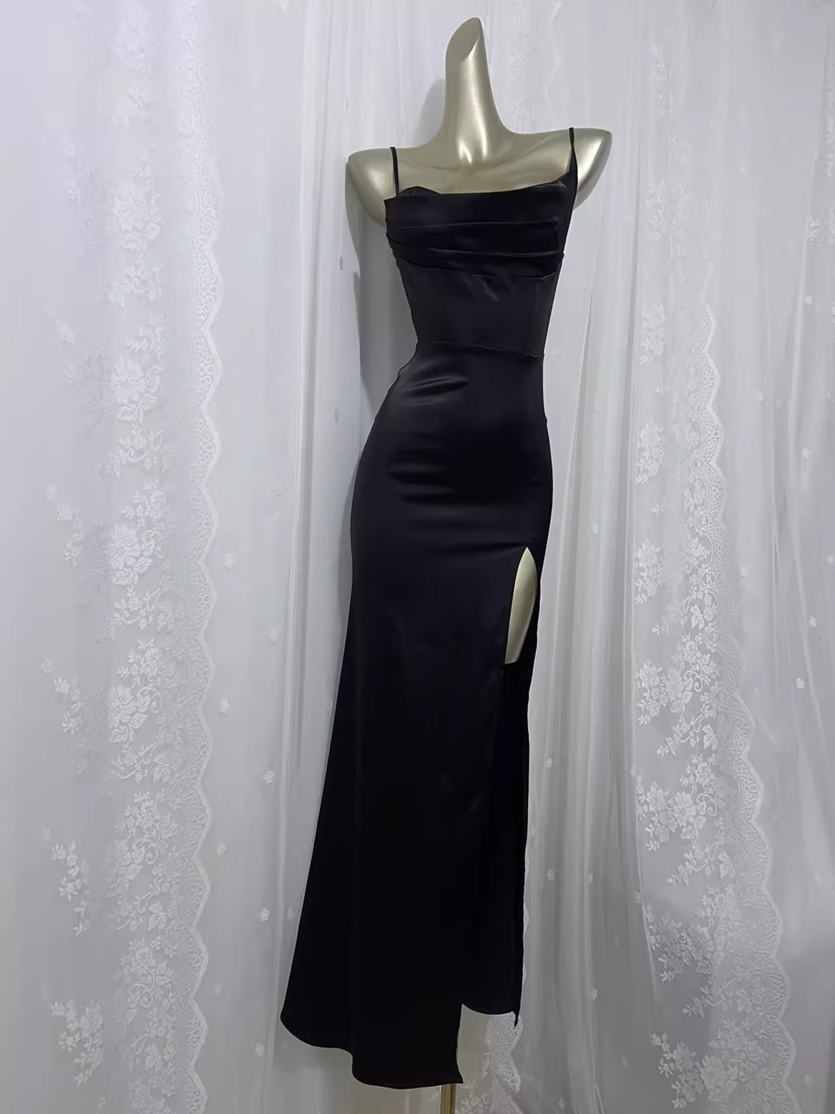 Vintage Sheath Spaghetti Straps Black Vacation Dress Satin Birthday Dresses - VelvetHem