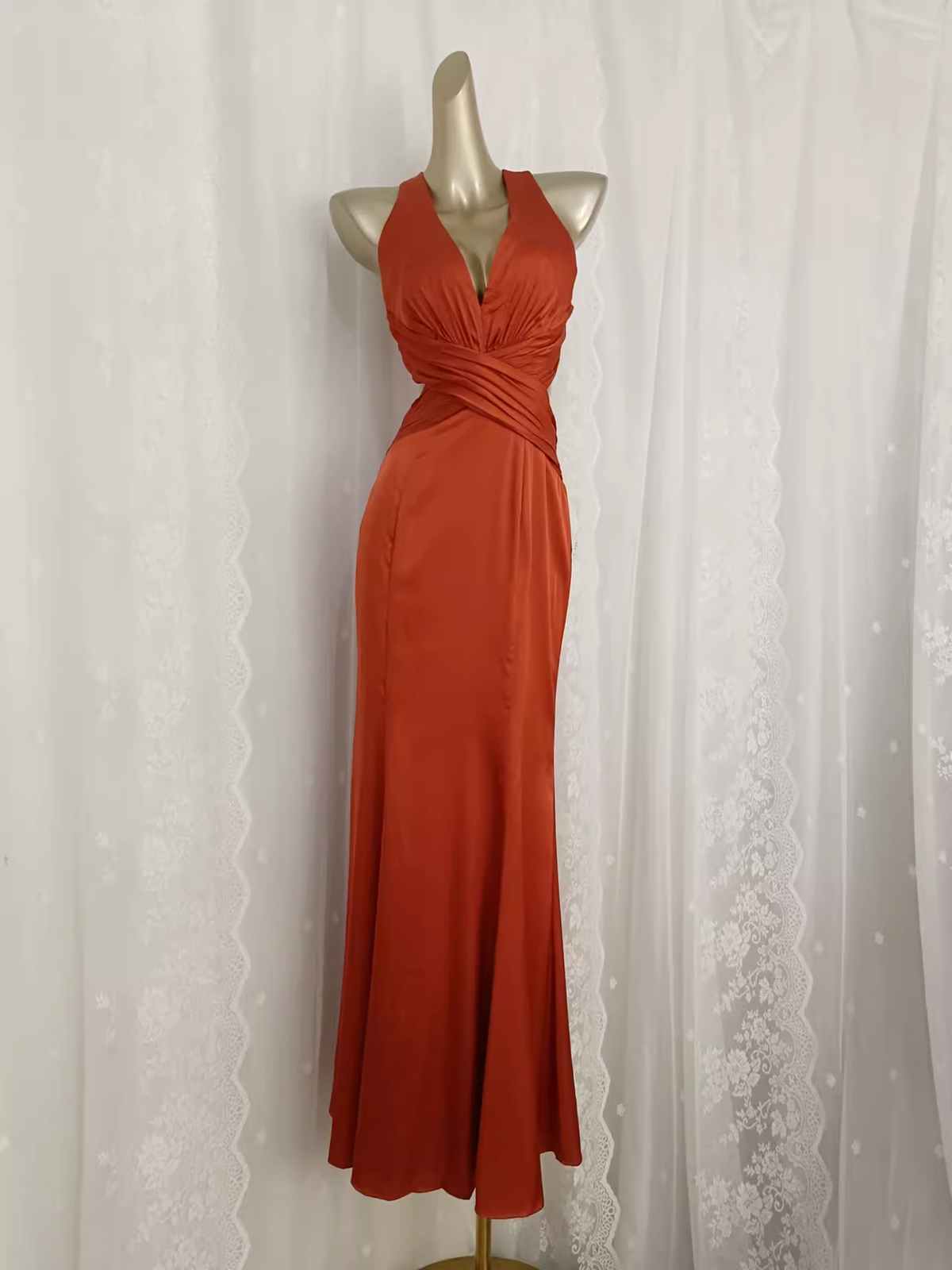 Vintage Sheath V Neckline Satin Backless Vacation Dress Birthday Dresses - VelvetHem