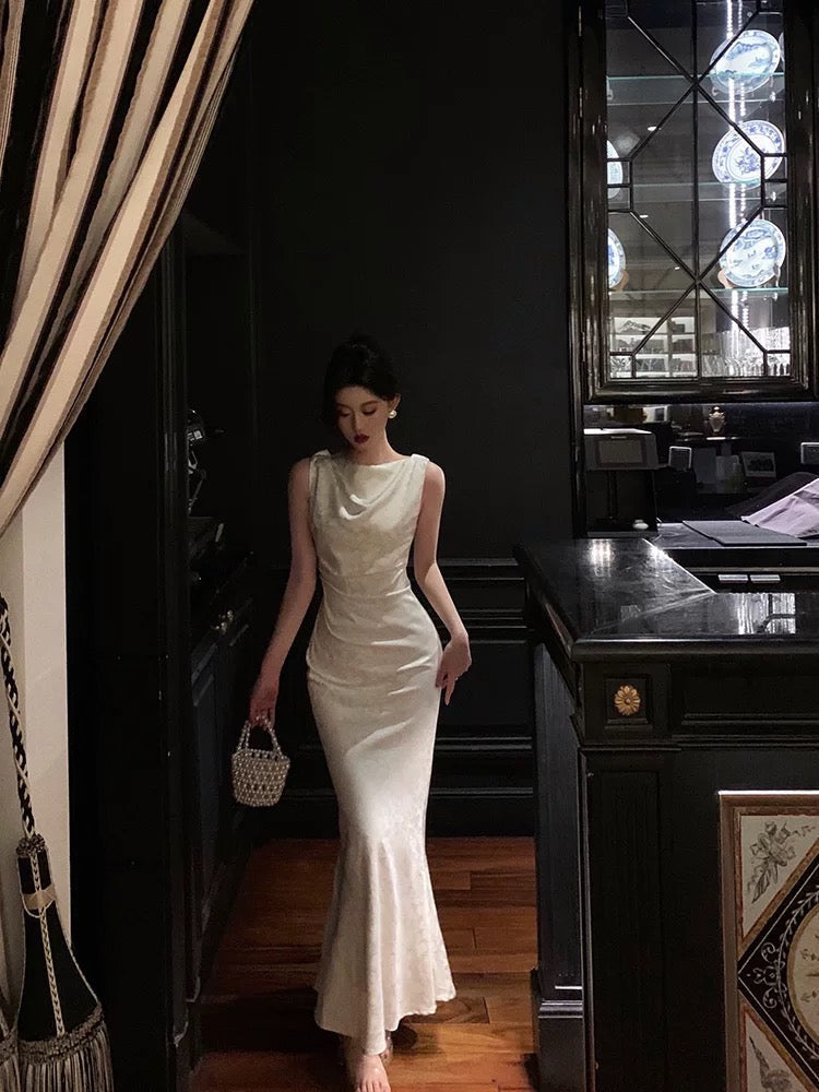 Gorgeous Mermaid Jewel Neckline White Satin Floral Date Night Dress Long Prom Dresses Birthday Outfits