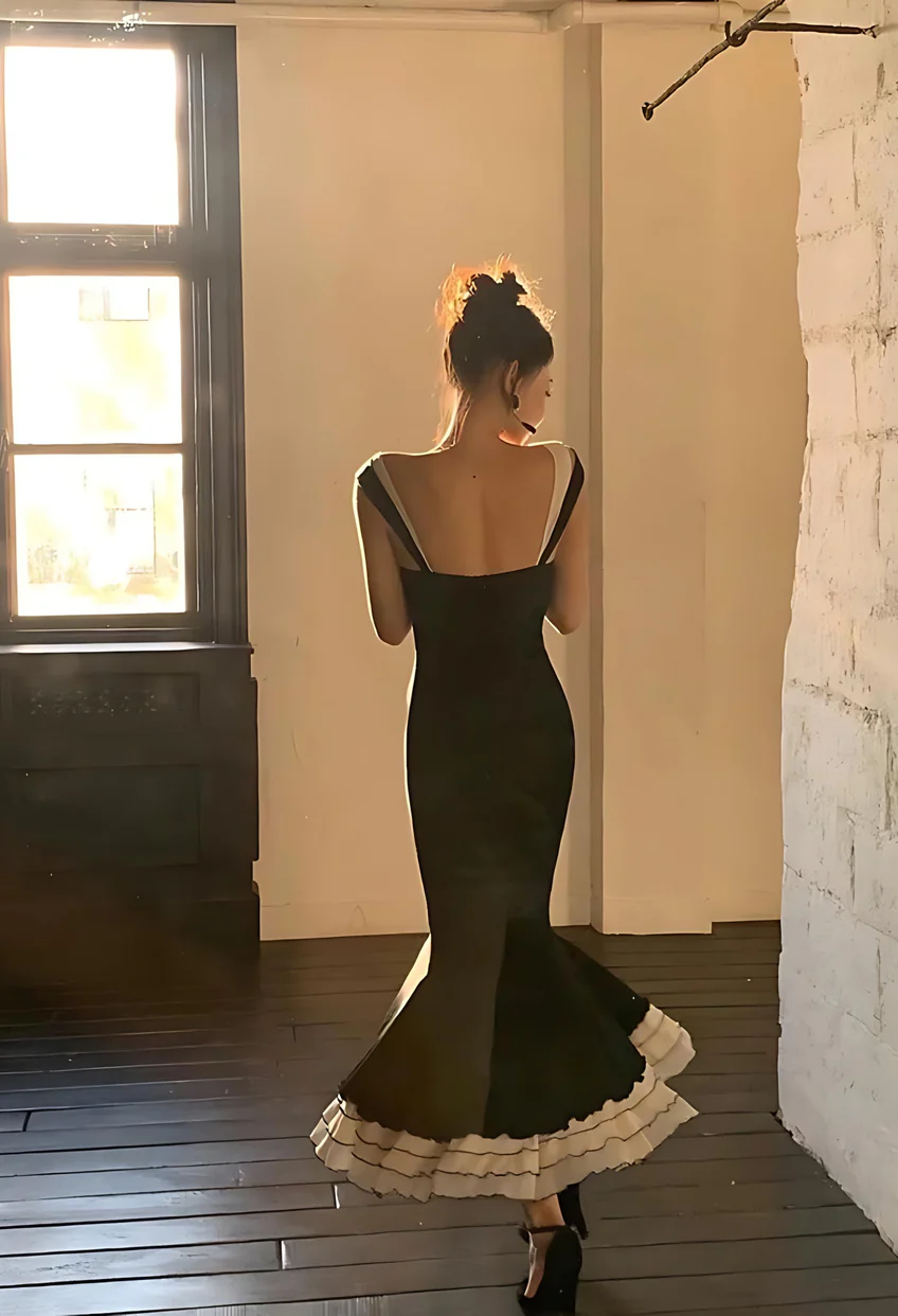 Elegant Mermaid Straps Chiffon Black Prom Dresses
