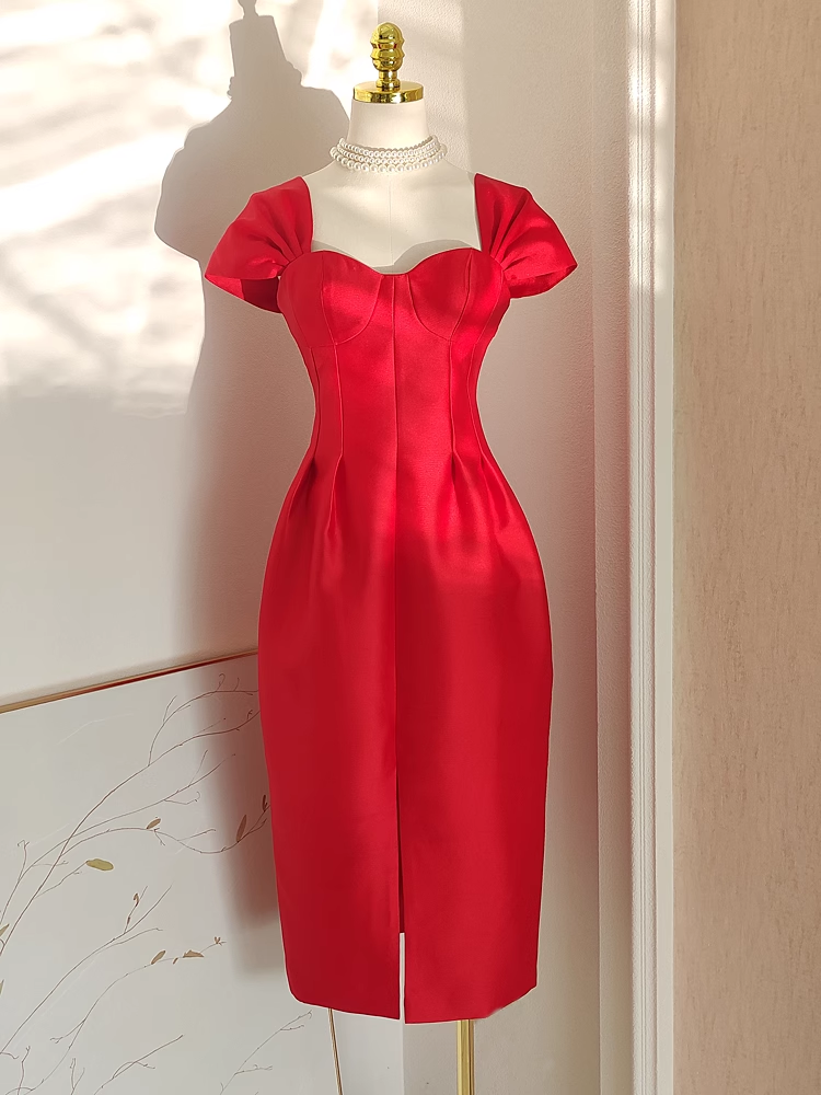 Sexy A line Sweetheart Red Satin Knee Length Homecoming Dresses Birthday Outfits - VelvetHem