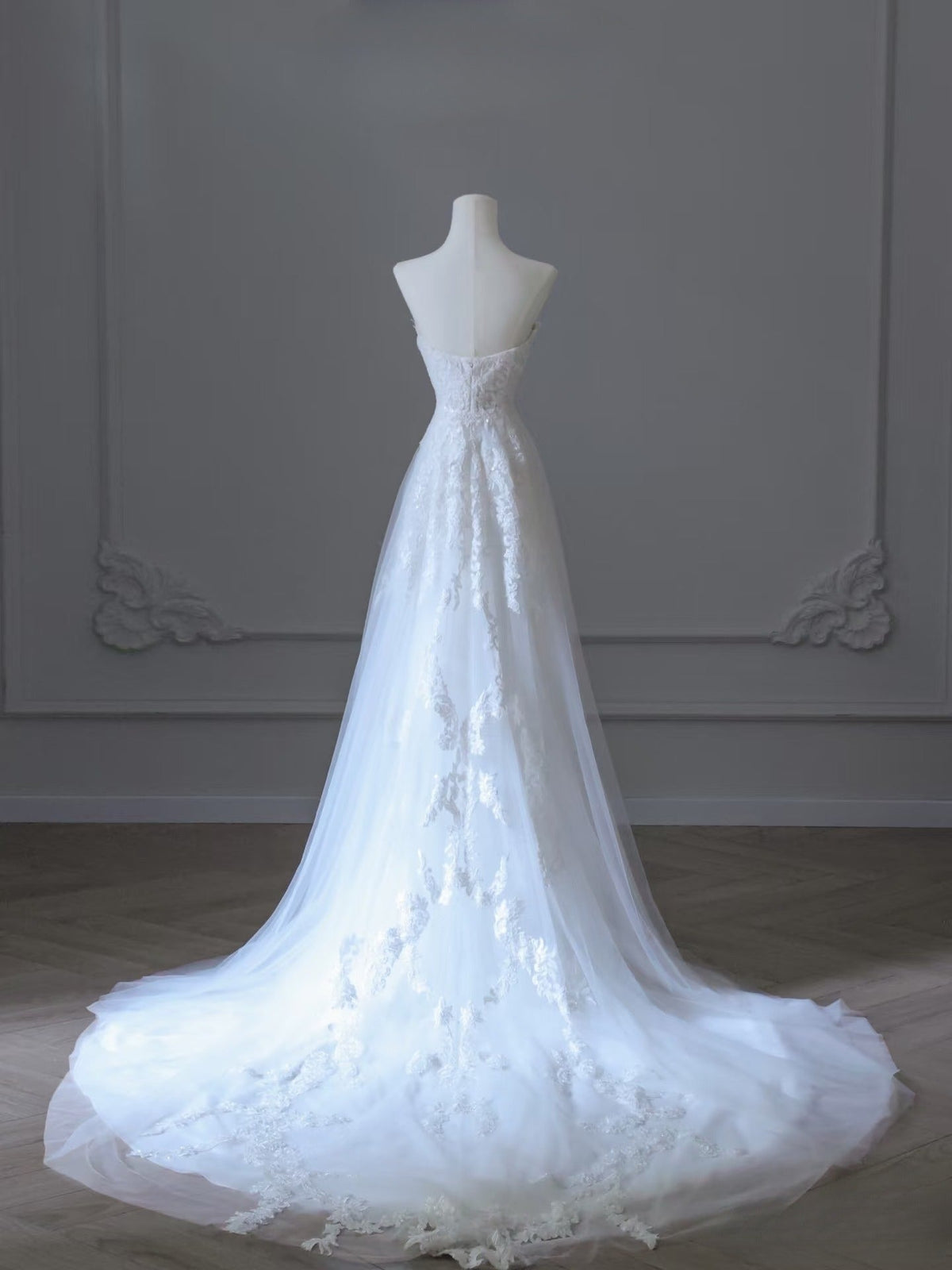 Timeless A Line Sweetheart Lace Tulle White Wedding Dresses Brides Dress - View 5 | VelvetHem