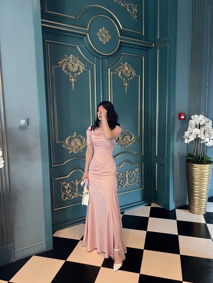 Vintage Mermaid Square Neckline Pink Satin Long Party Dress Prom Dresses - View 2 | VelvetHem