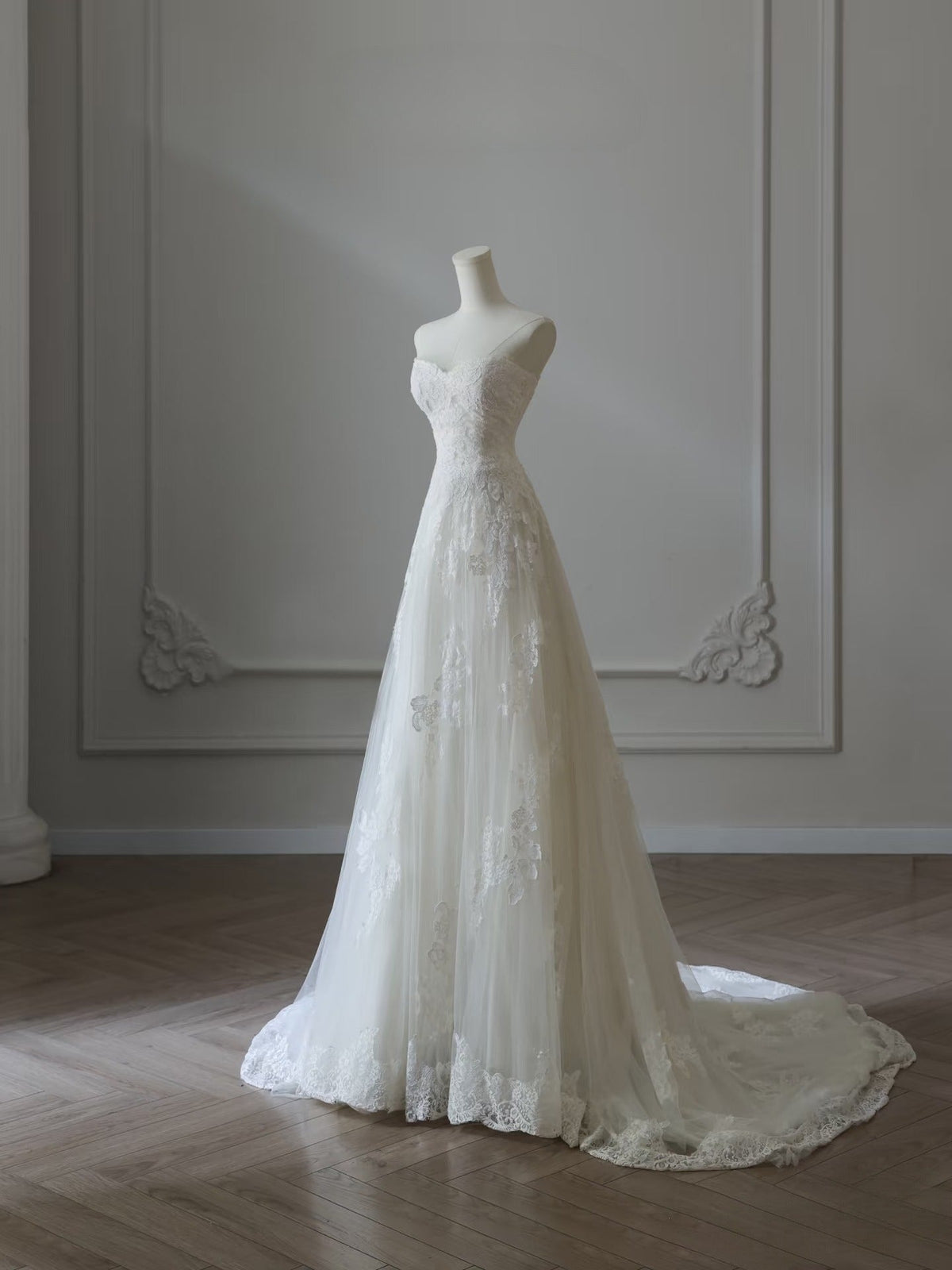 Timeless A Line Sweetheart Lace Tulle White Wedding Dresses Brides Dress - View 2 | VelvetHem