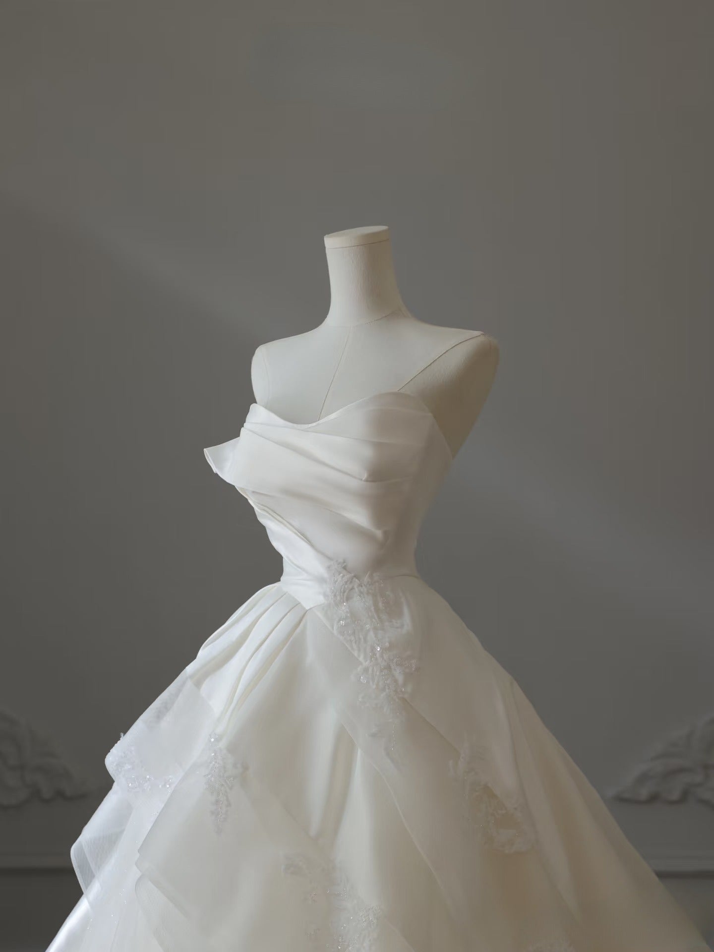 Timeless Ball Gown Strapless Satin Ivory Long Wedding Dress Bridal Dresses