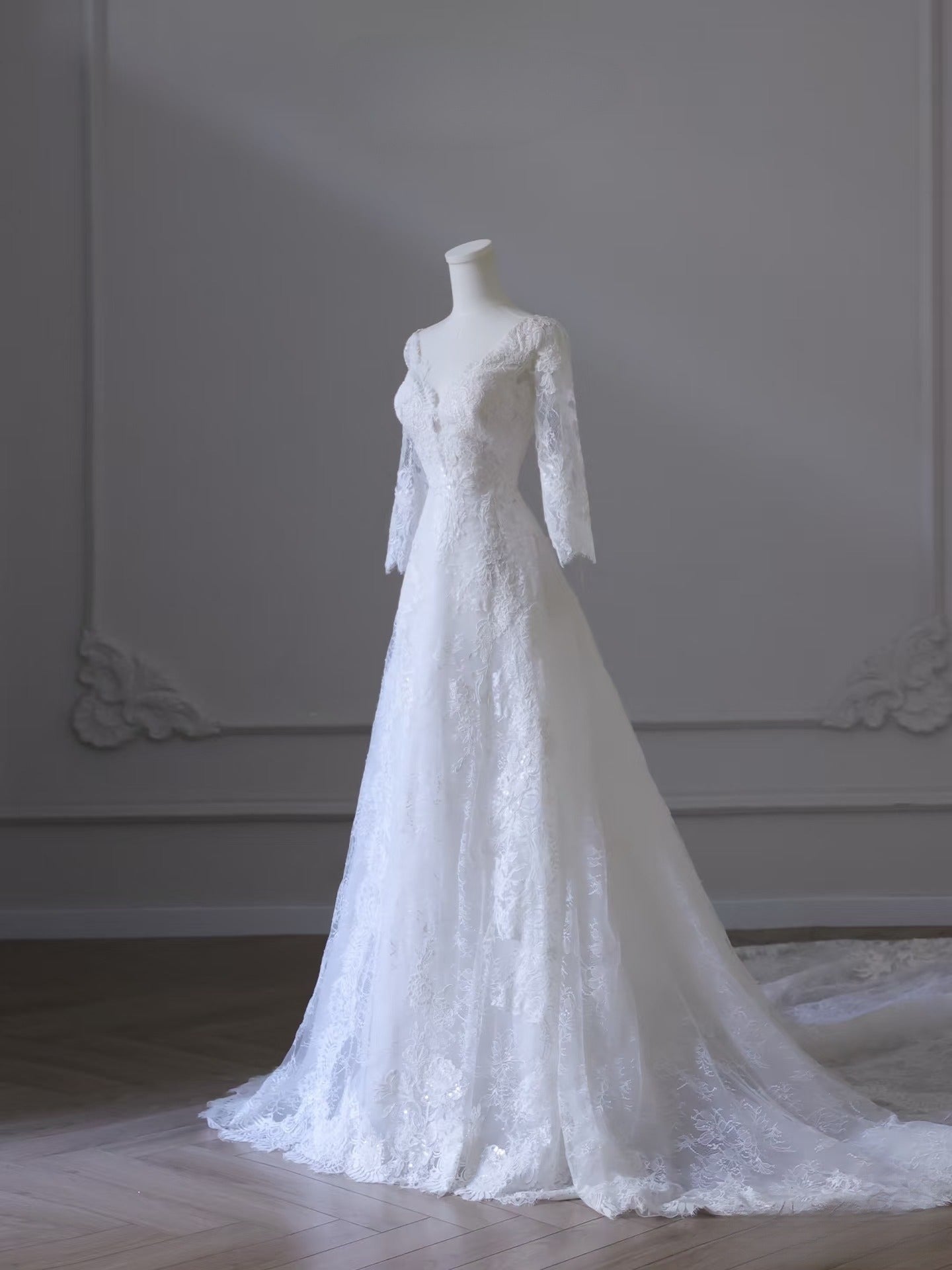 Timeless A line V Neckline Tulle White Lace Long Wedding Dress Bridal Dresses
