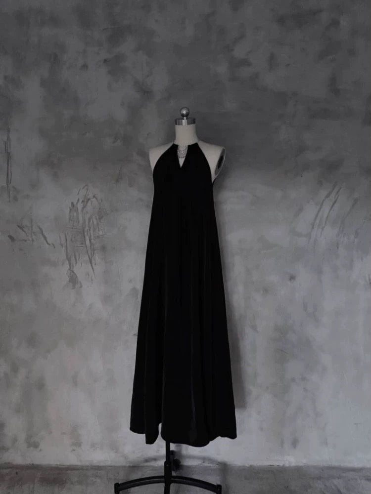 Pretty A line Halter Black Long Prom Dresses Birthday Dress For Women - VelvetHem