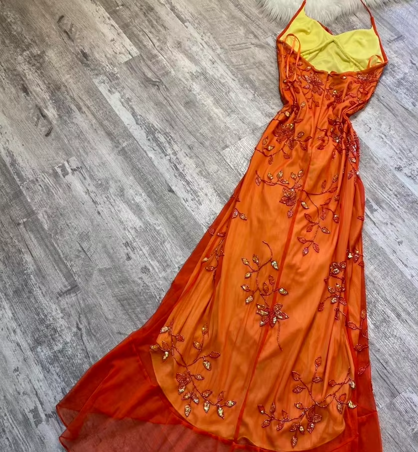 Pretty A Line Halter Tulle Long Prom Dresses Formal Evening Dresses