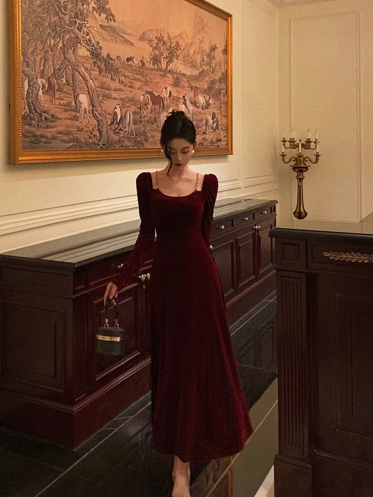 Sexy A Line Straps Burgundy Velvet Long Sleeves Prom Dresses Birthday Outfits - VelvetHem