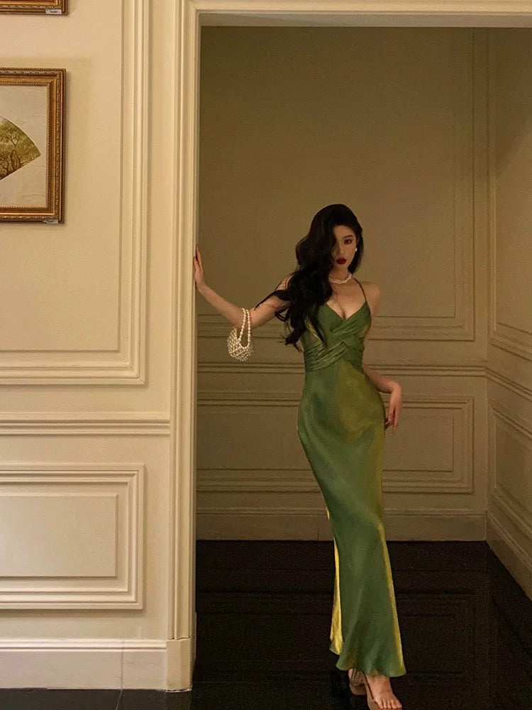 Sexy Sheath Halter Green Satin Date Night Dress Prom Dresses Birthday Outfits - VelvetHem