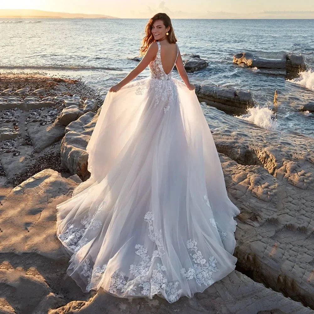 Sexy Deep V-neck A Line Vestidos De Novia Appliques Vestido De Noiva Backless Wedding Dresses Lace Robe De Mariée (ZD14062)