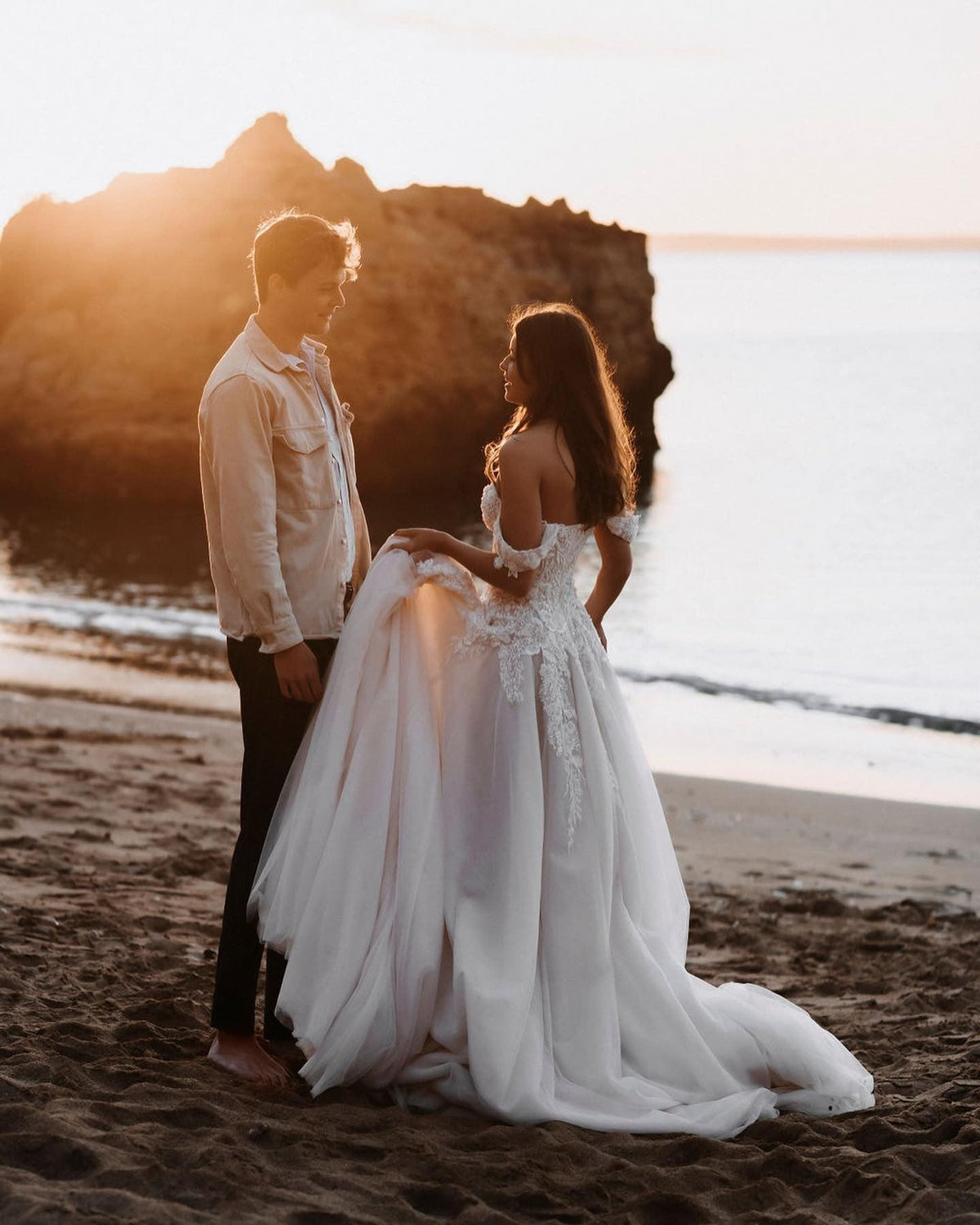 Sexy Off-the-shoulder sleeveless Tulle Beach Wedding Dress with Lace