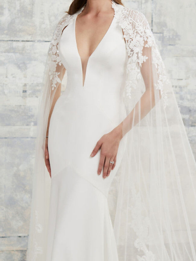 Sexy Two Piece Mermaid Beach Wedding Dress V-neck Lace Satin Short Sleeve Simple Bridal Gowns with Court Train