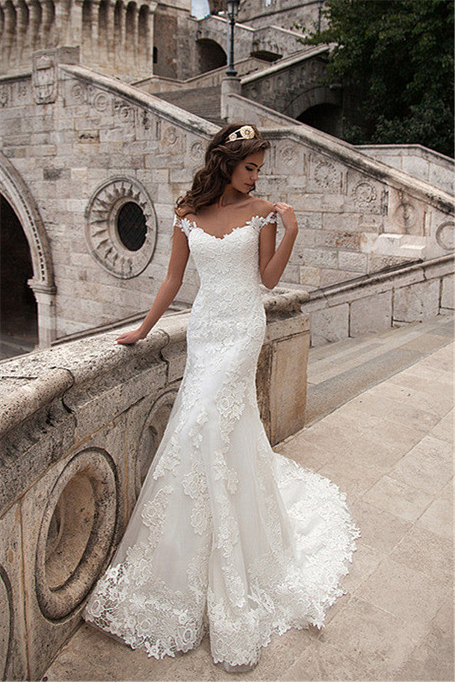 Sheath Sheer Top Wedding Dresses Lace Court Train Bridal Gowns with Buttons EDE008