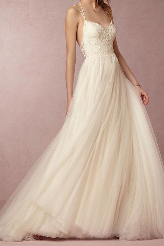 Simple Plus Size A-Line Wedding Dress V-Neck Lace Tulle Spaghetti Strap Bridal Gowns Sweep Train