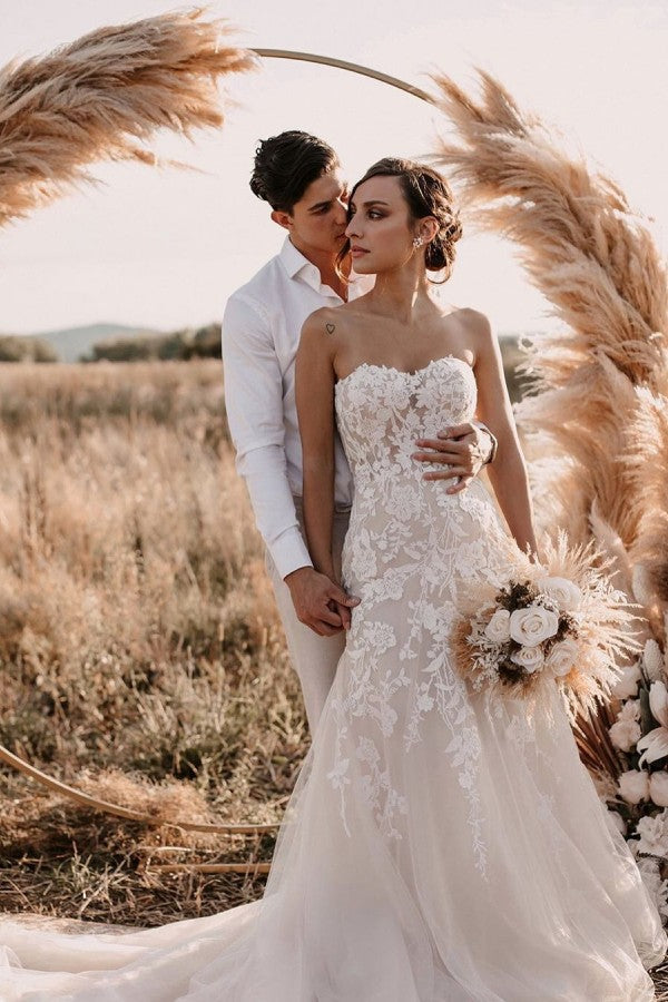 Simple Strapless Sweetheart Tulle Lace Beach Wedding Dress Online