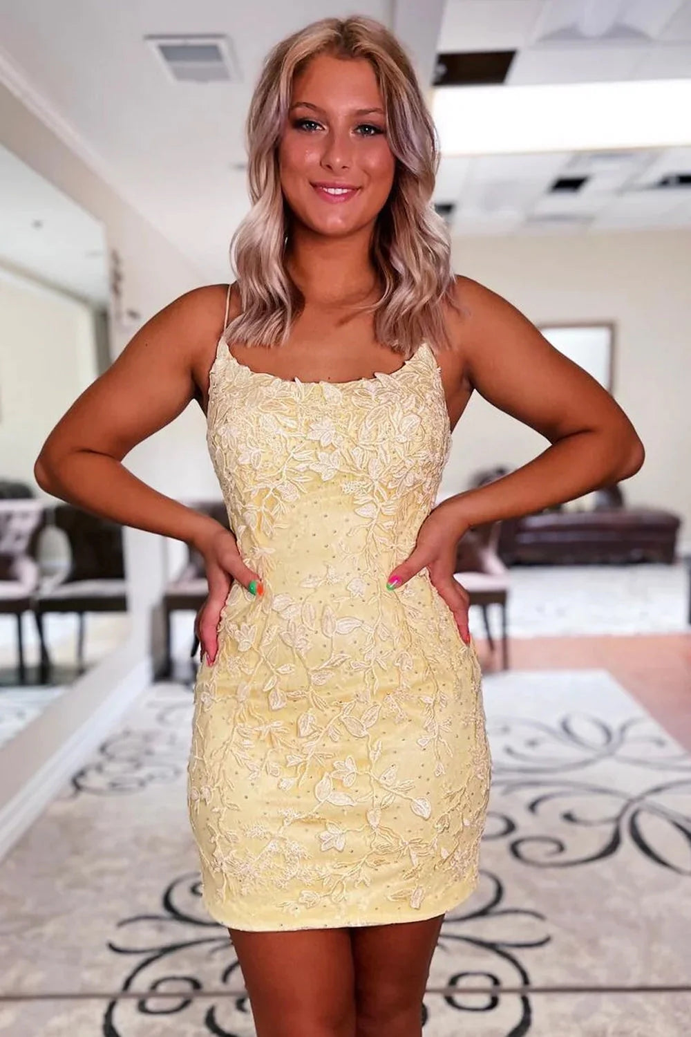 Orange Homecoming Dresses Short Tight Prom Dress with Lace Beading