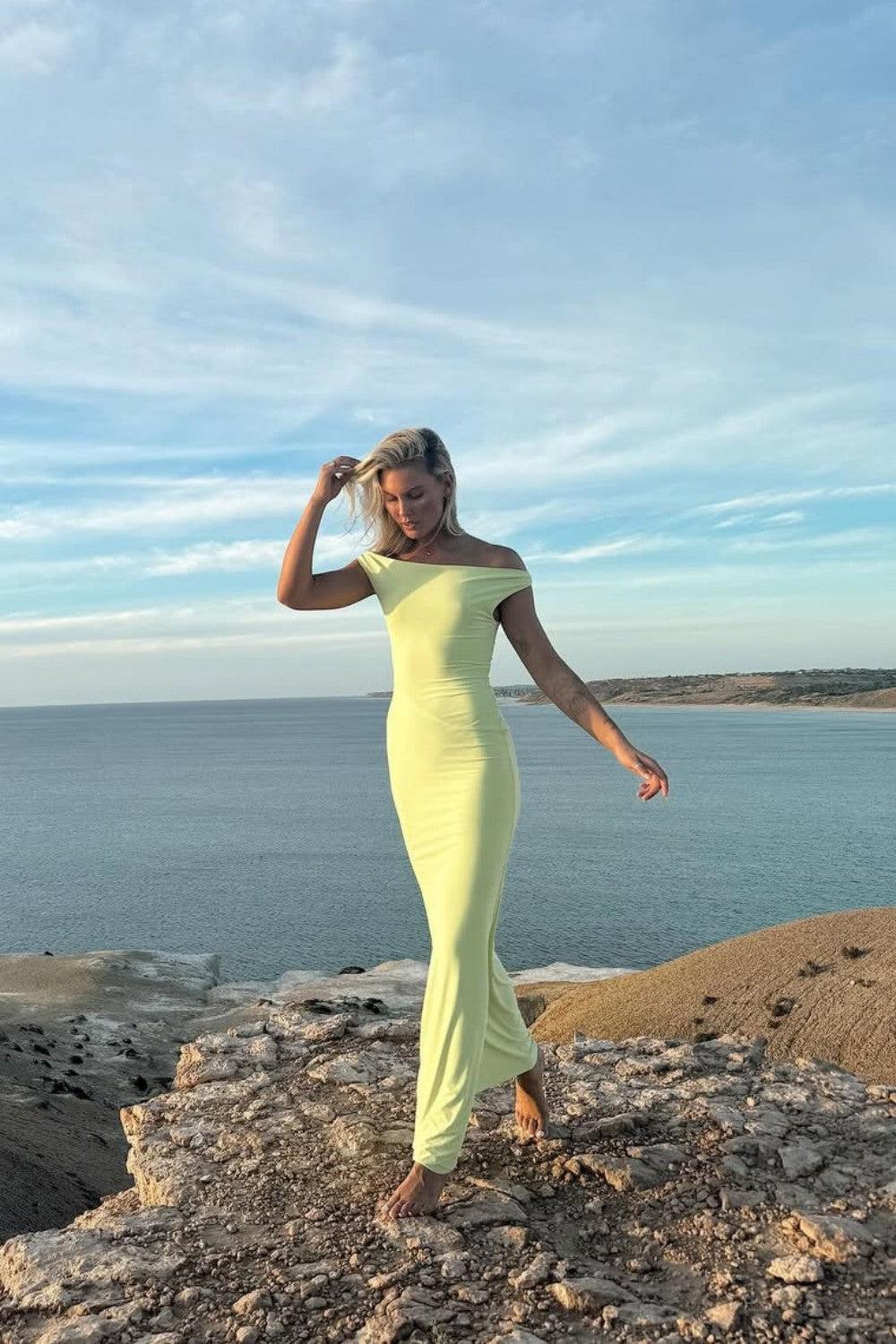 Suzhoufashion Sleek Pastel Yellow Off-Shoulder Mermaid Silhouette Prom Dress Formal Evening Gown