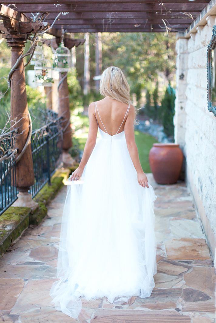 Spaghetti Strap Tulle Summer Beach Wedding Dress New Arrival A-Line Long Beach Bridal Dresses