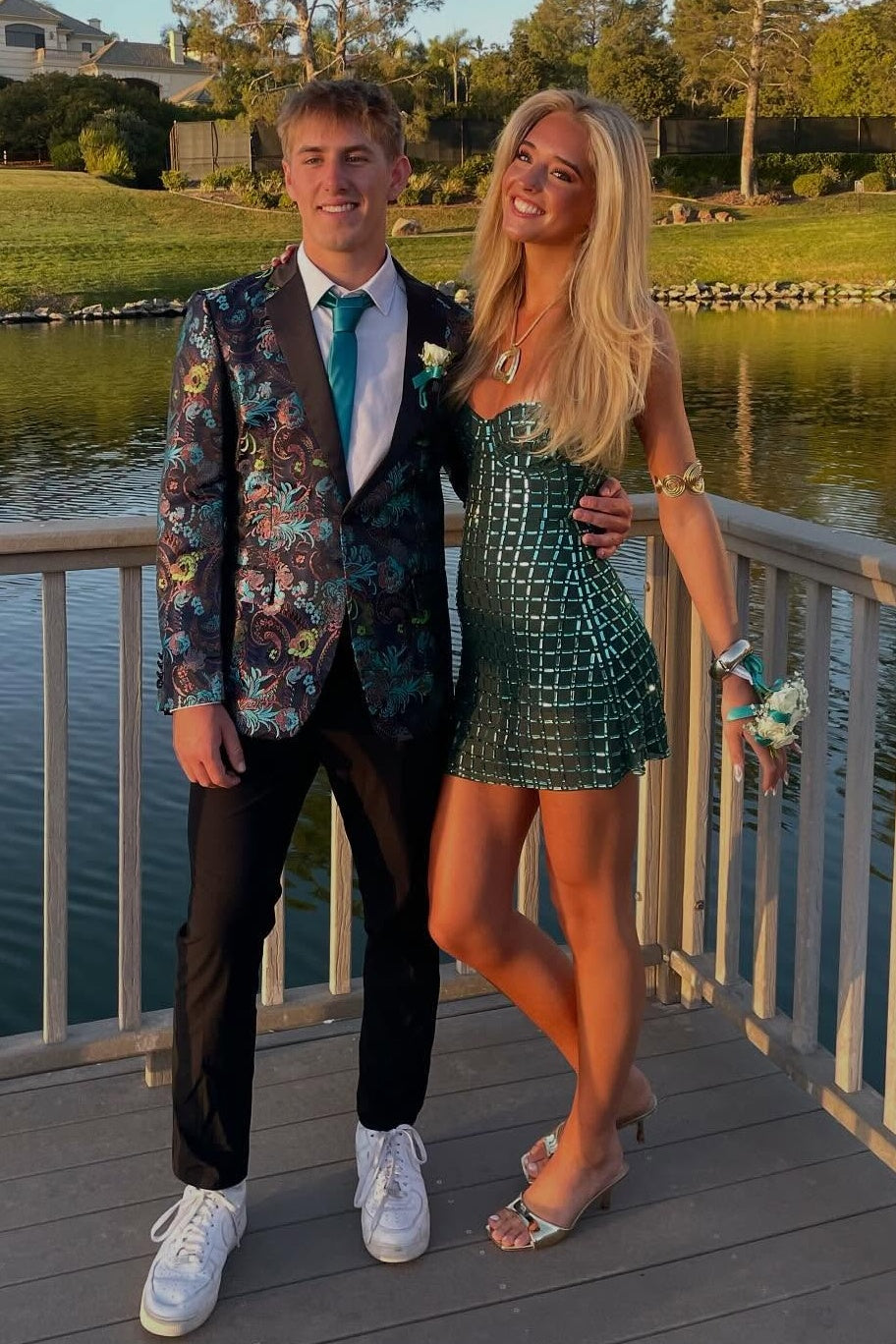 Sparkly A Line Spaghetti Straps Dark Green Short Homecoming Dress with Beading